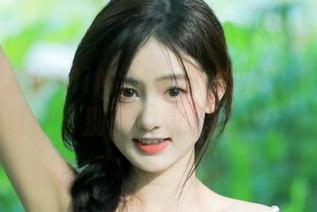 疯狂收藏！MiMi Chan的弗里伦联动原图资源，别说我没提醒你！.txt